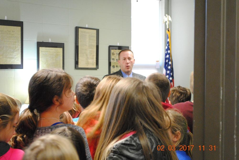Sheriff Chris Brown addressing the students during the tour.